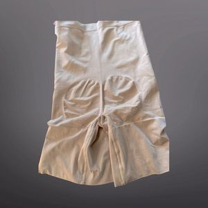 Spanx High Waisted Mid/Thigh Short
